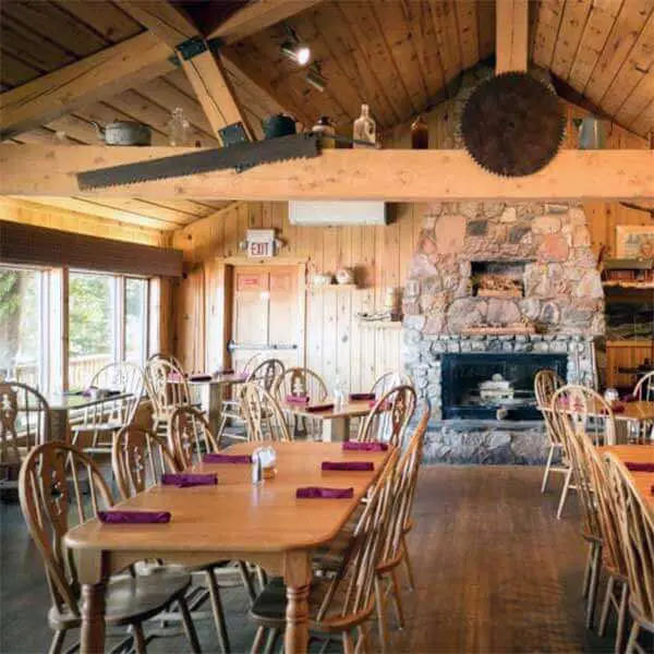 justines gunflint lodge dining