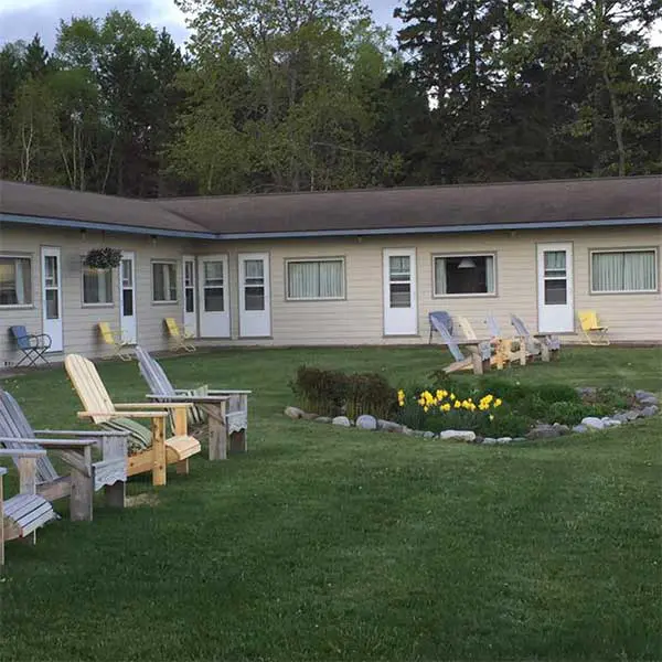 outpost motel sum