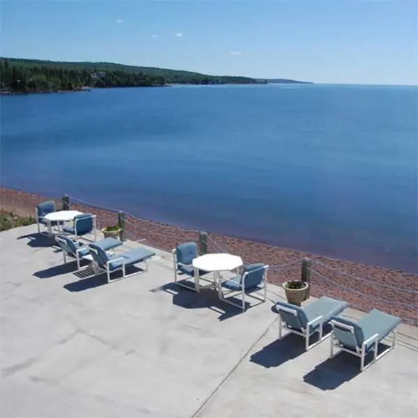 shoreline grand marais