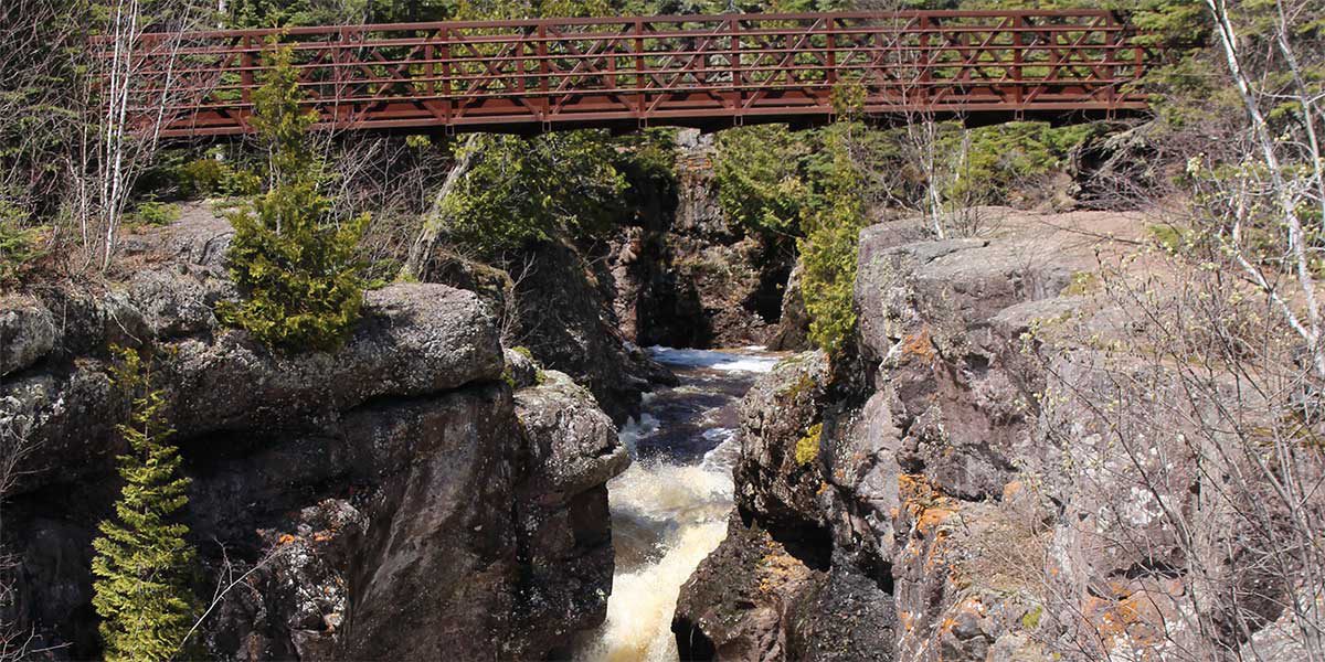 schroeder-tofte Foot bridge over temperance River Falls in Schroeder/Toftey mn